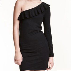 ❤️5/$15❤️One shoulder long sleeve ruffle dress